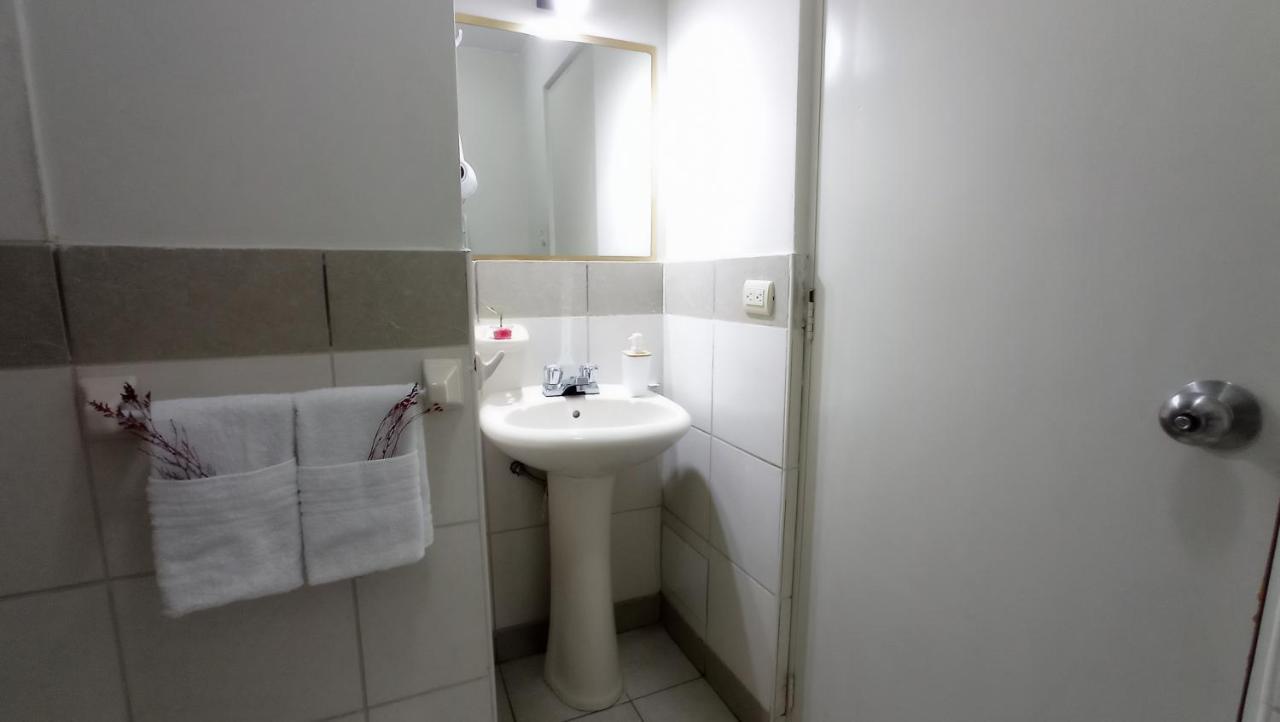 Habitacion Bano Compartido La Paz 2 利马 外观 照片